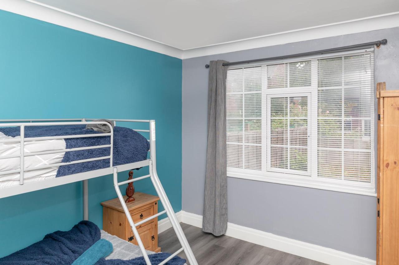 Leeds City Centre Spacious House Free Parking And Wi-Fi Exterior foto